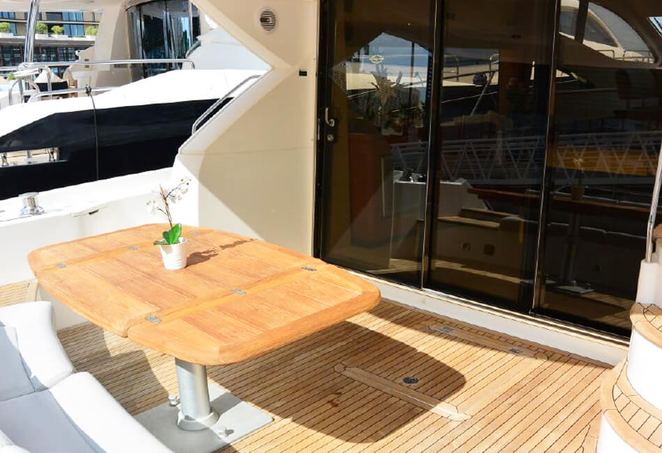 49.21 ft Sunseeker Manhattan 52 Luxury Yacht