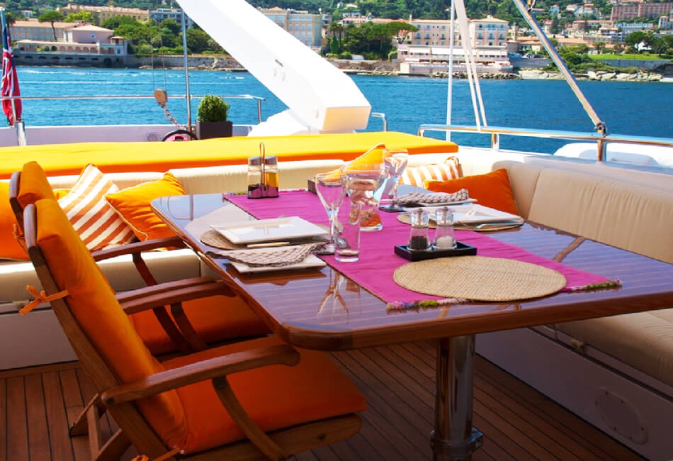 98.4 ft Hessen Luxury Yacht